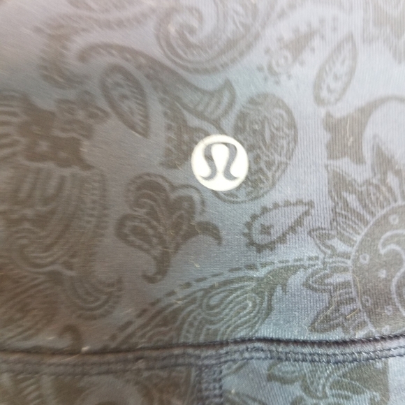 Lululemon Wunder Under blue black paisley crop leggings - Picture 9 of 10